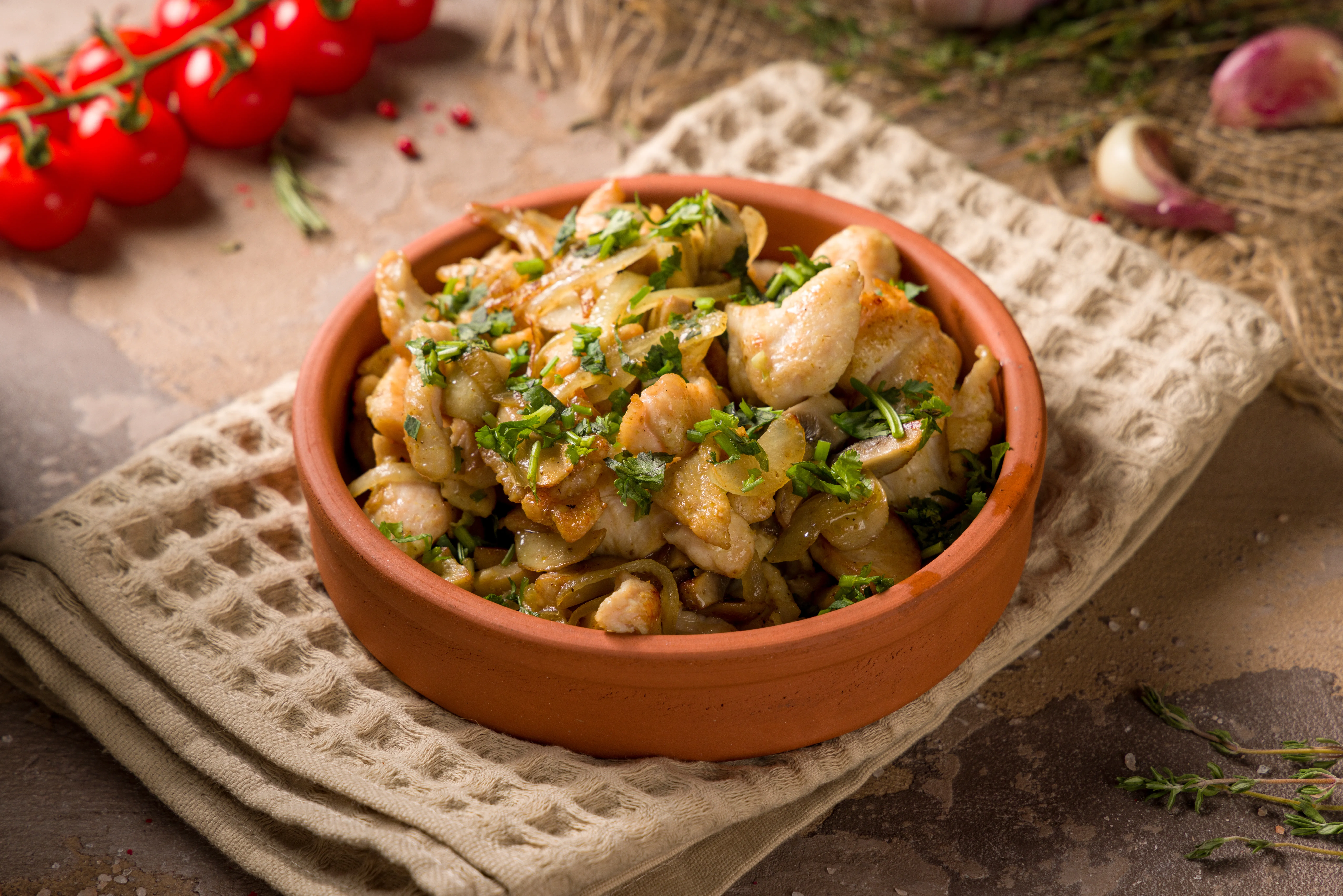 Курица с грибами